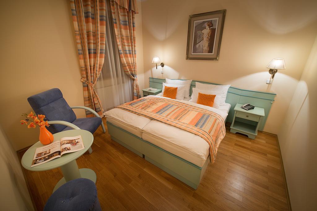 Old Town Bed & Breakfast Ceske Budejovice Luaran gambar