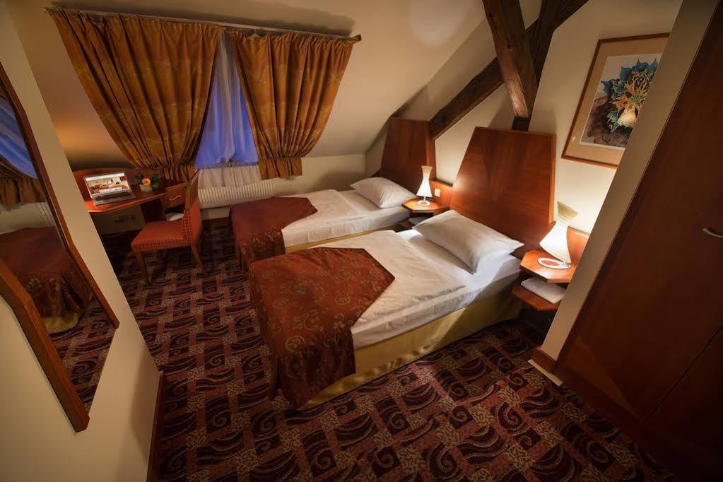 Old Town Bed & Breakfast Ceske Budejovice Luaran gambar